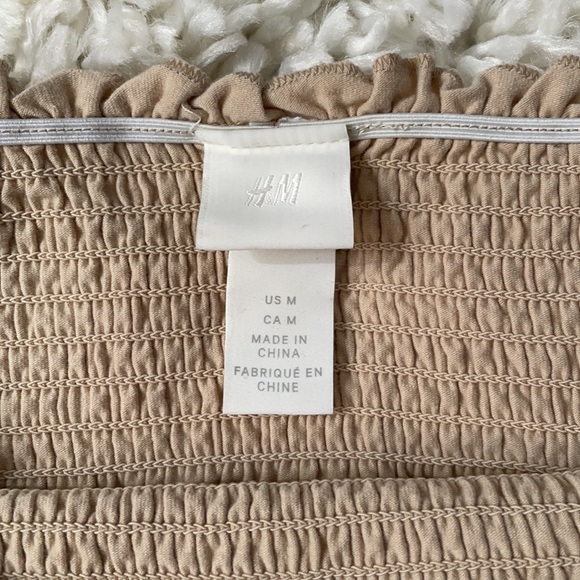 Off the shoulder shirt - Picture 2 of 2